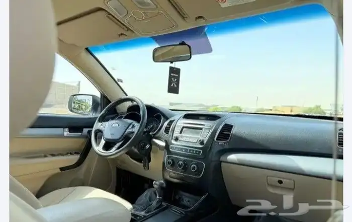 كيا سورينتو 2015 3