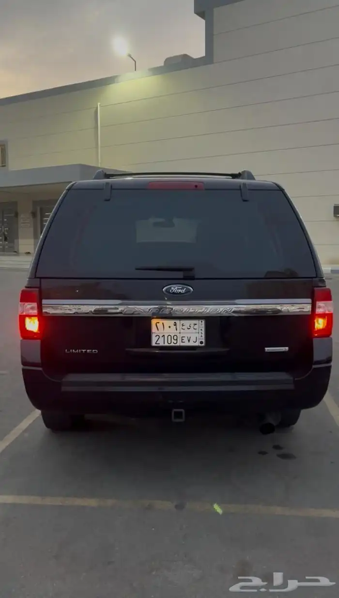 فورد اكسبيدشن 2017 3