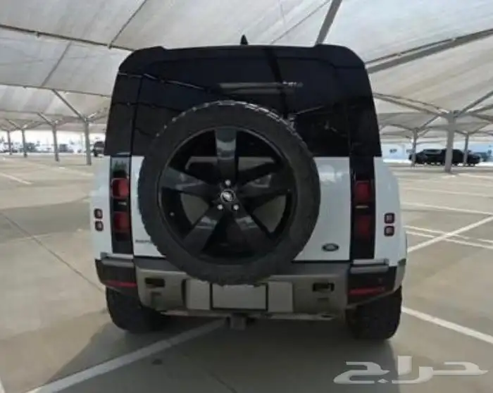 لاند روفر ديفيندر X مقاس 90 موديل 2021 بطاقة جمركية 5