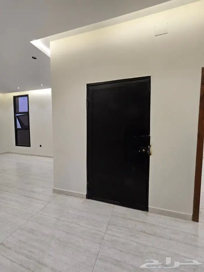 للبيع فيلا ثلاث أدوار بدرج خارجي تشطيب مميزأحدرفيده مخطط هيف 14