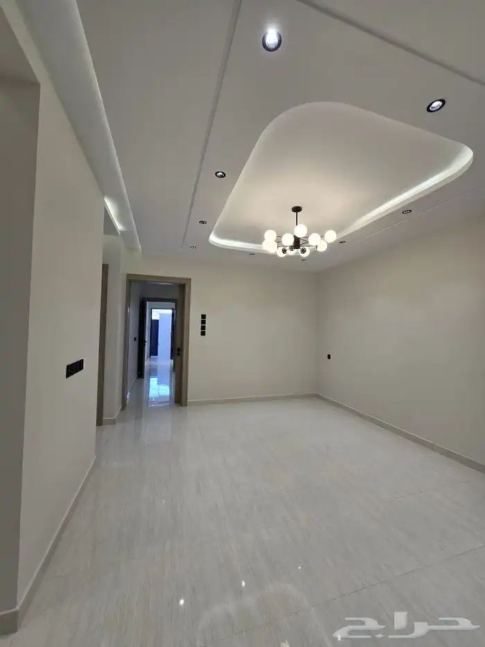 للبيع بحي النهضة احد رفيده شقق ارضي بحوش ومدخل سياره 6غرفVIP 26