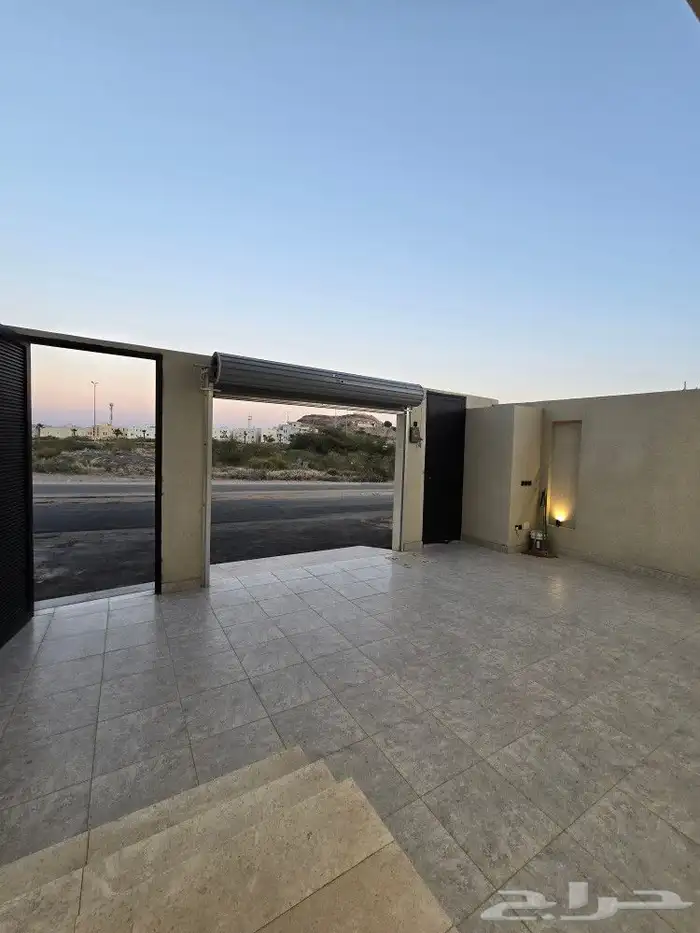 للبيع فيلا ثلاث أدوار بدرج خارجي تشطيب مميزأحدرفيده مخطط هيف 4