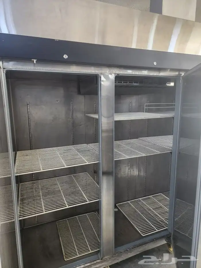 ثلاجه ستيل ثلاثه ابواب مستخدمه شبه جديد 4