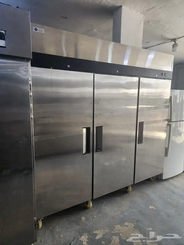 ثلاجه ستيل ثلاثه ابواب مستخدمه شبه جديد 0