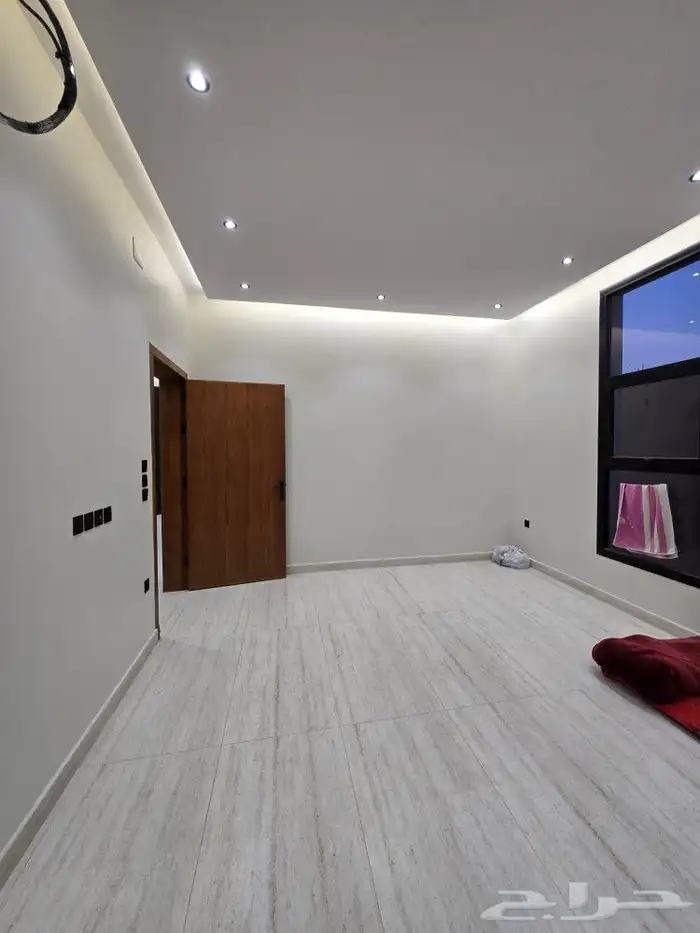 للبيع فيلا ثلاث أدوار بدرج خارجي تشطيب مميزأحدرفيده مخطط هيف 8