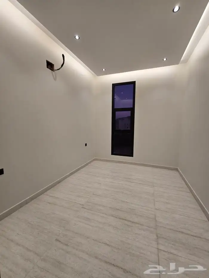 للبيع فيلا ثلاث أدوار بدرج خارجي تشطيب مميزأحدرفيده مخطط هيف 40