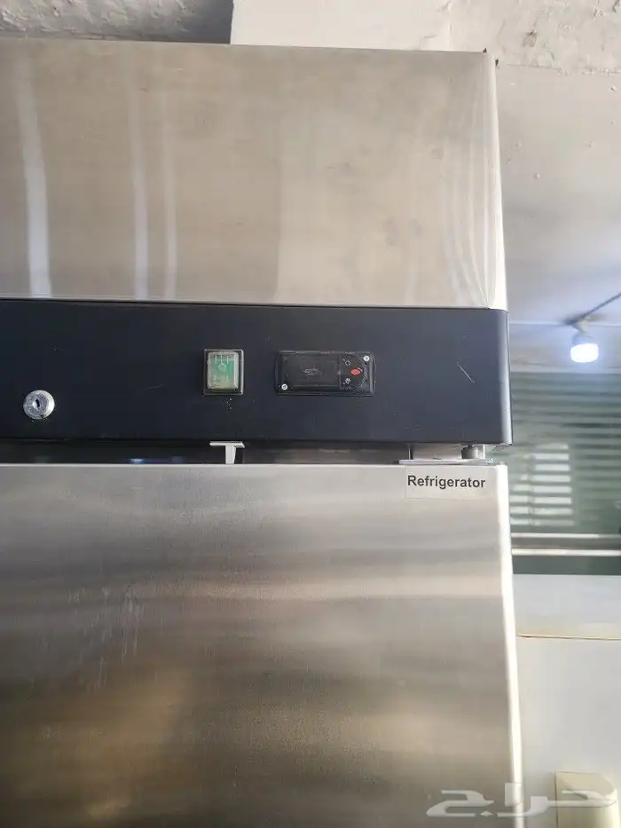 ثلاجه ستيل ثلاثه ابواب مستخدمه شبه جديد 5