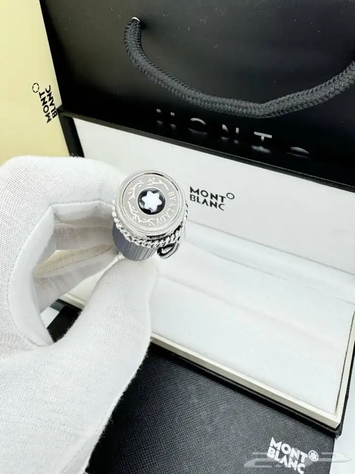 قلم مونت بلانك الجديد 2