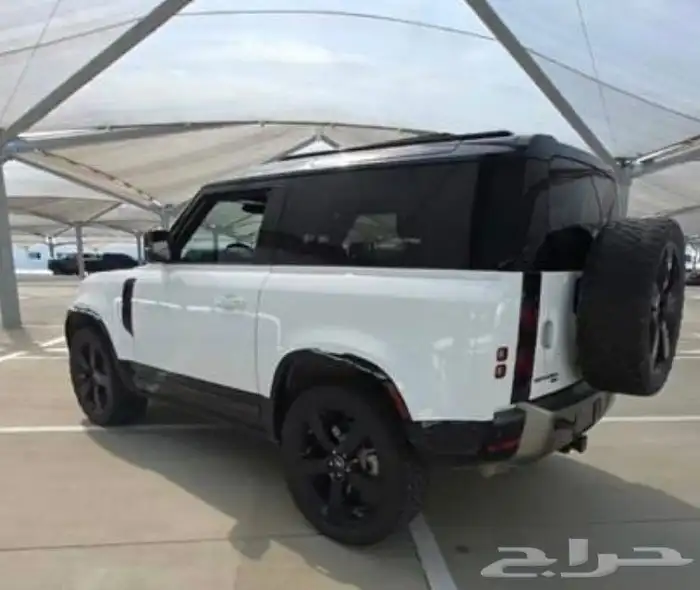 لاند روفر ديفيندر X مقاس 90 موديل 2021 بطاقة جمركية 7