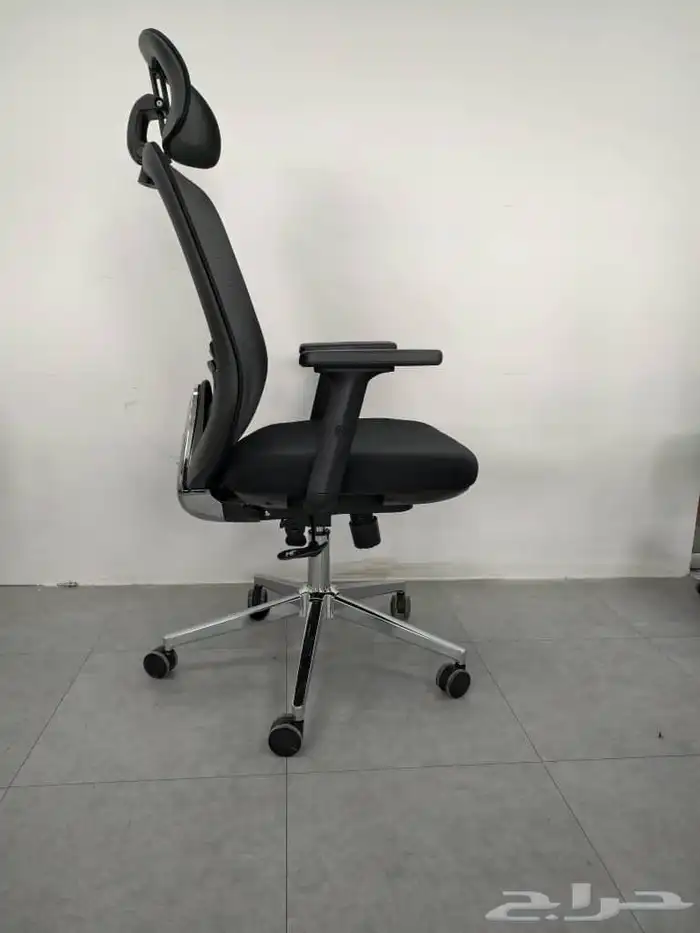 كراسي مكتبيه للشركات 24