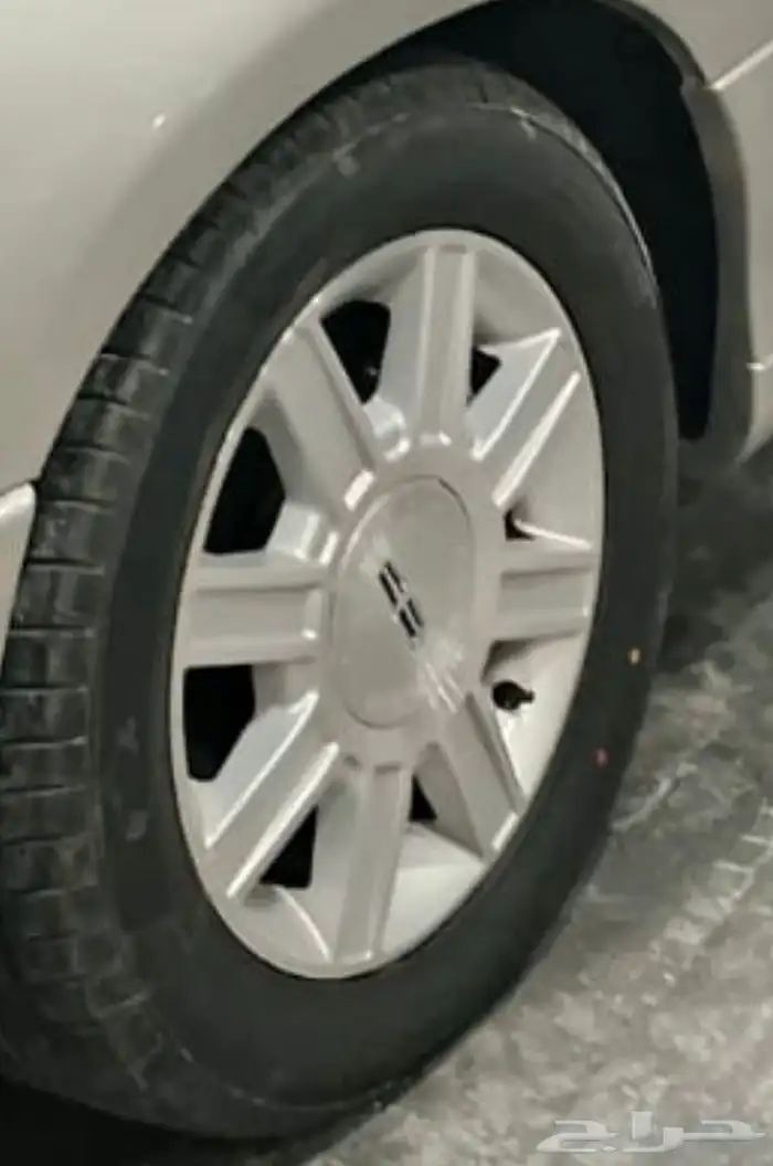 جنوط اصلية لينكون تاون كار 2003 2011 15