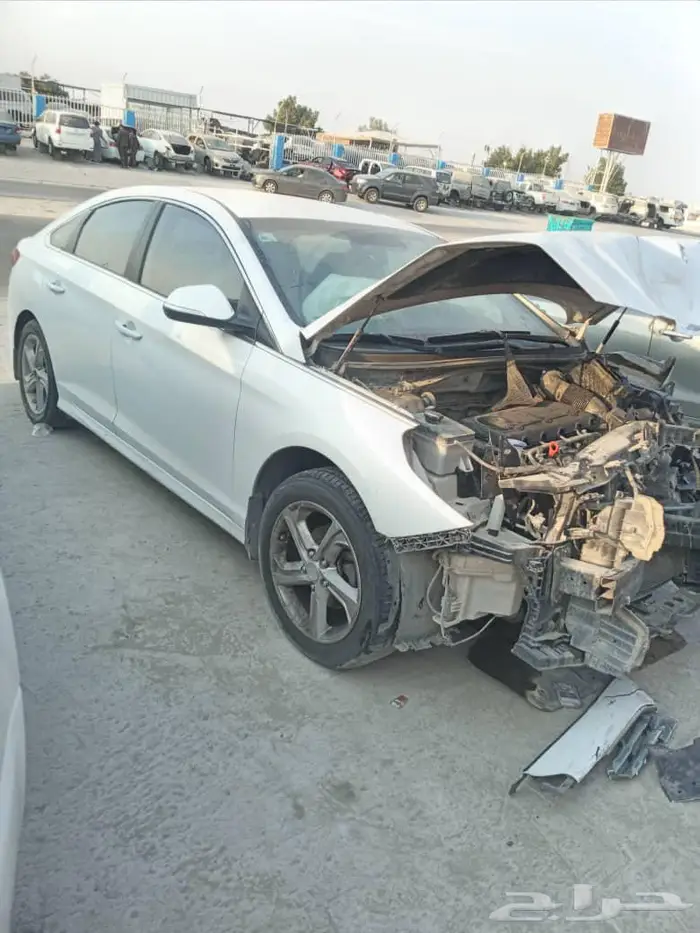 للبيع   سوناتا 2018-2019 تشليح قطع غيار 1