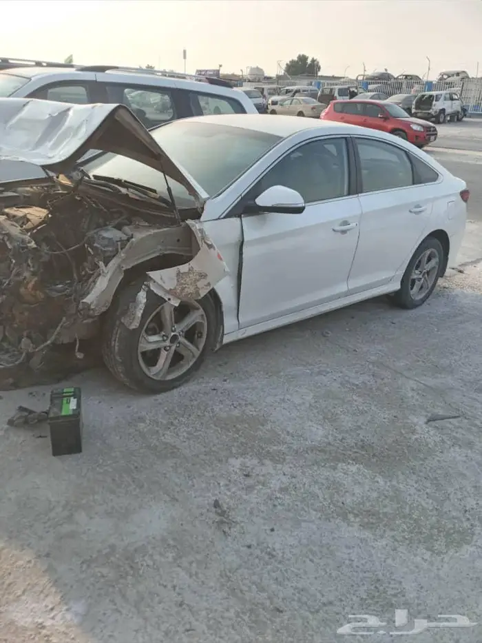 للبيع   سوناتا 2018-2019 تشليح قطع غيار 2