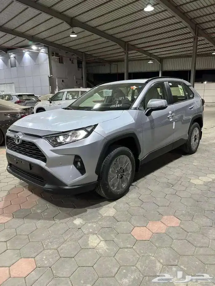 تويوتا راف فور 2025 XLE بنزين ( تقسيط وكاش ) 0