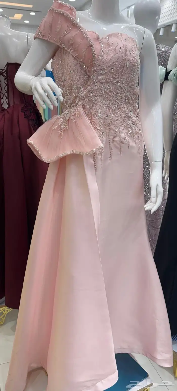 فستان ملبوس 4 ساعات البيع 350 قابل للتفاوض مقاس 16 (xl) 0