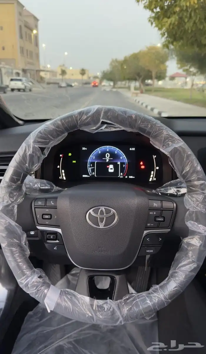 كامري 2025 شبه اصفااار للبيع 26