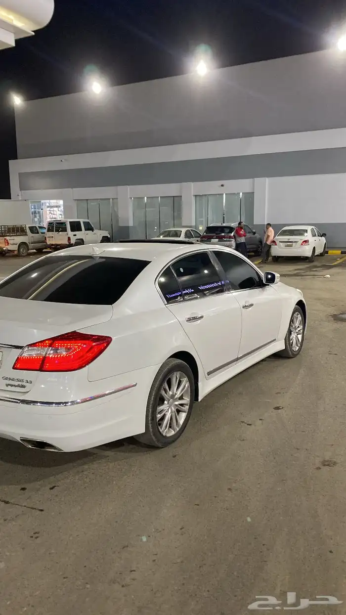 جينسس 2013 للبيع 2