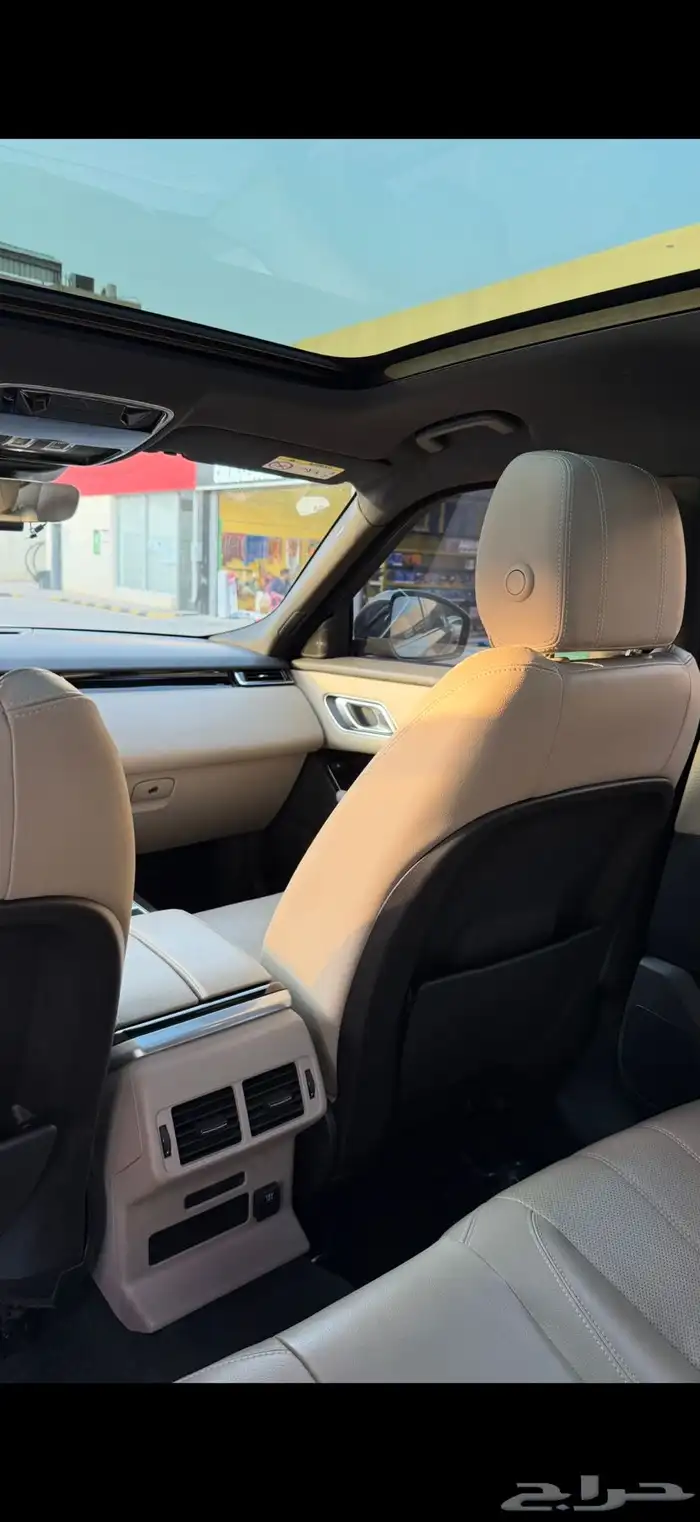 لاند روفر فيلار 13