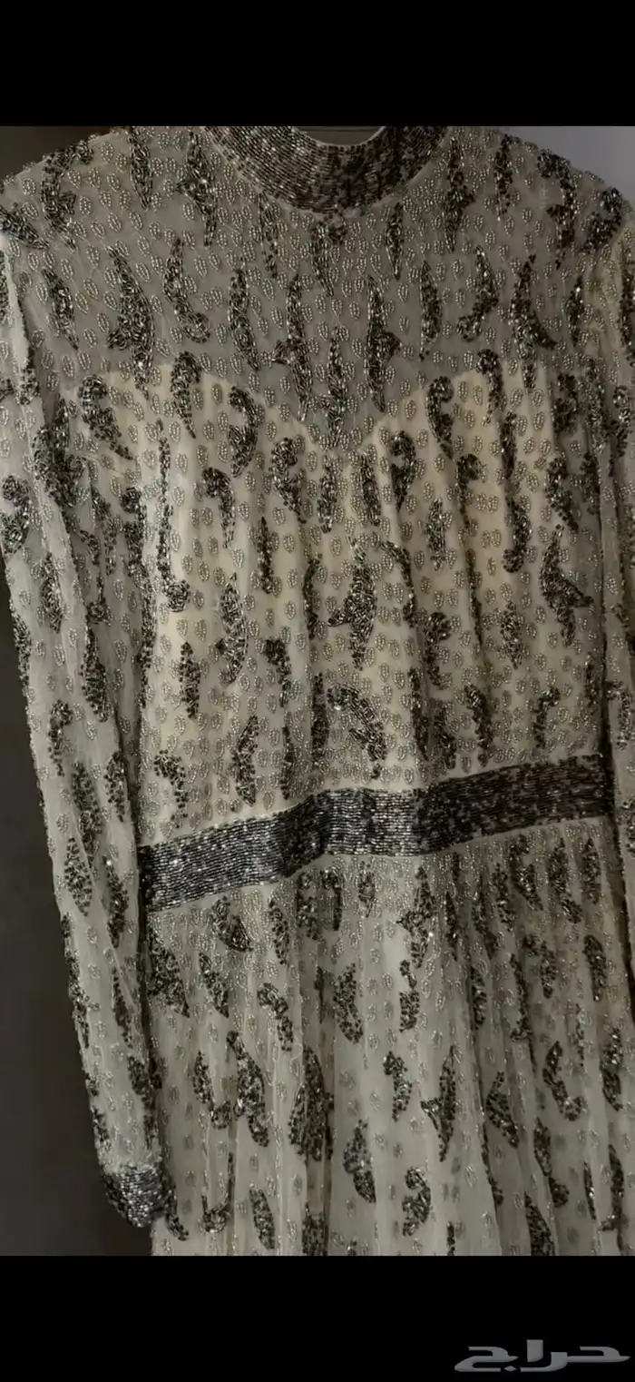 فستان من محل لاروزا المساعدية للبيع 3