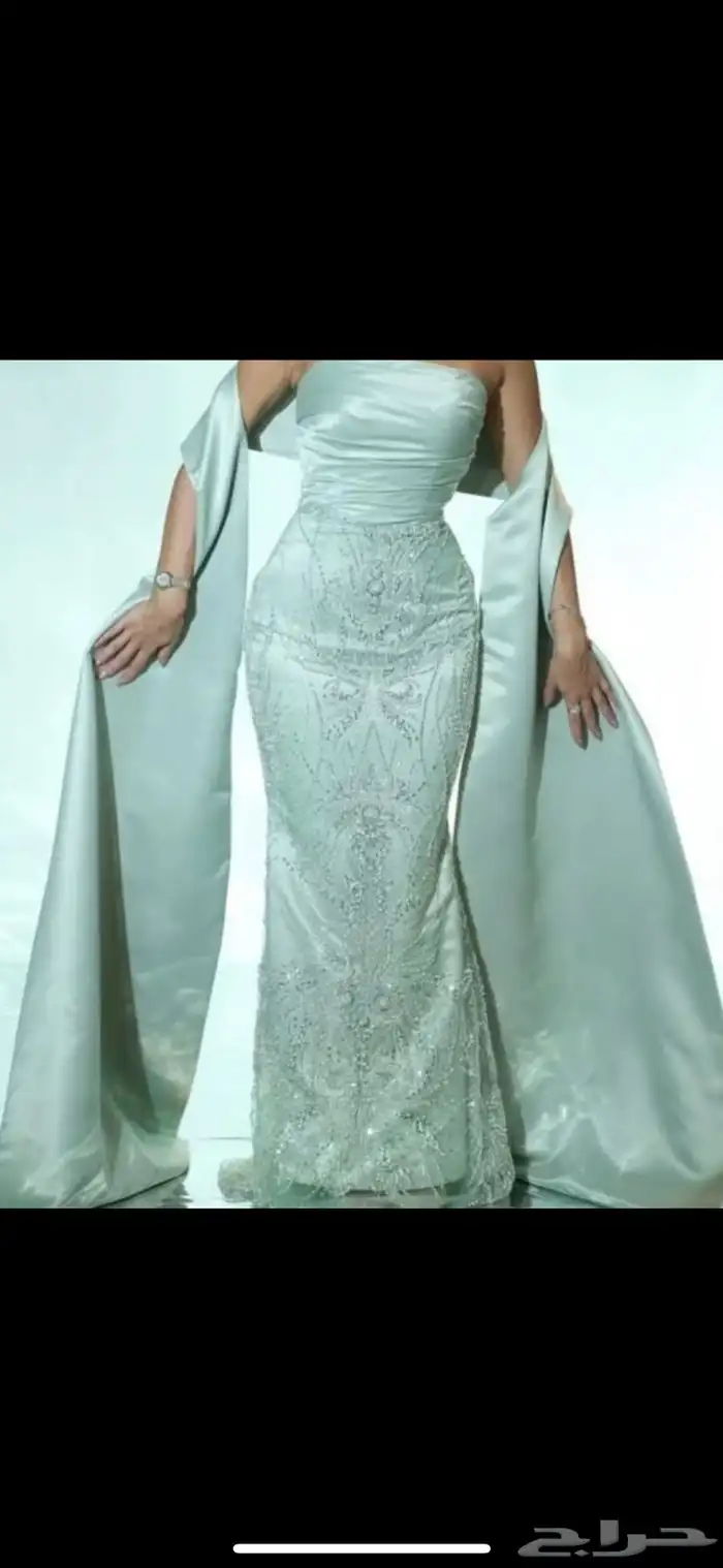 فستان لون اخضر فاتح 0
