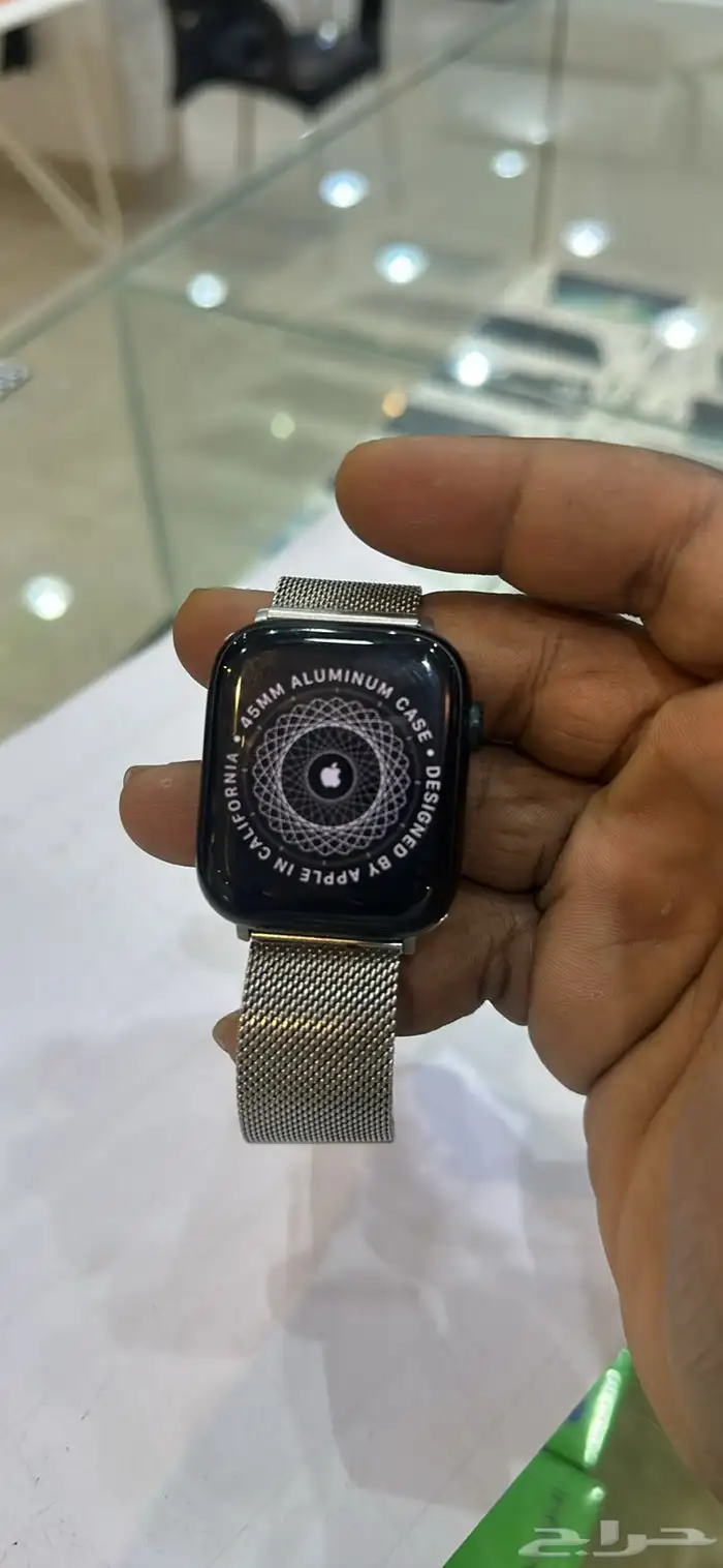 ساعة ابل الجيل الثامن للبيع 900 1
