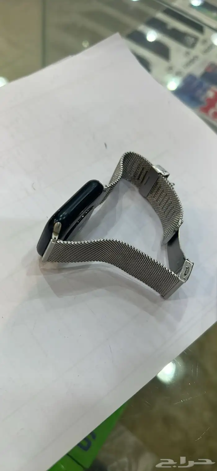 ساعة ابل الجيل الثامن للبيع 900 2