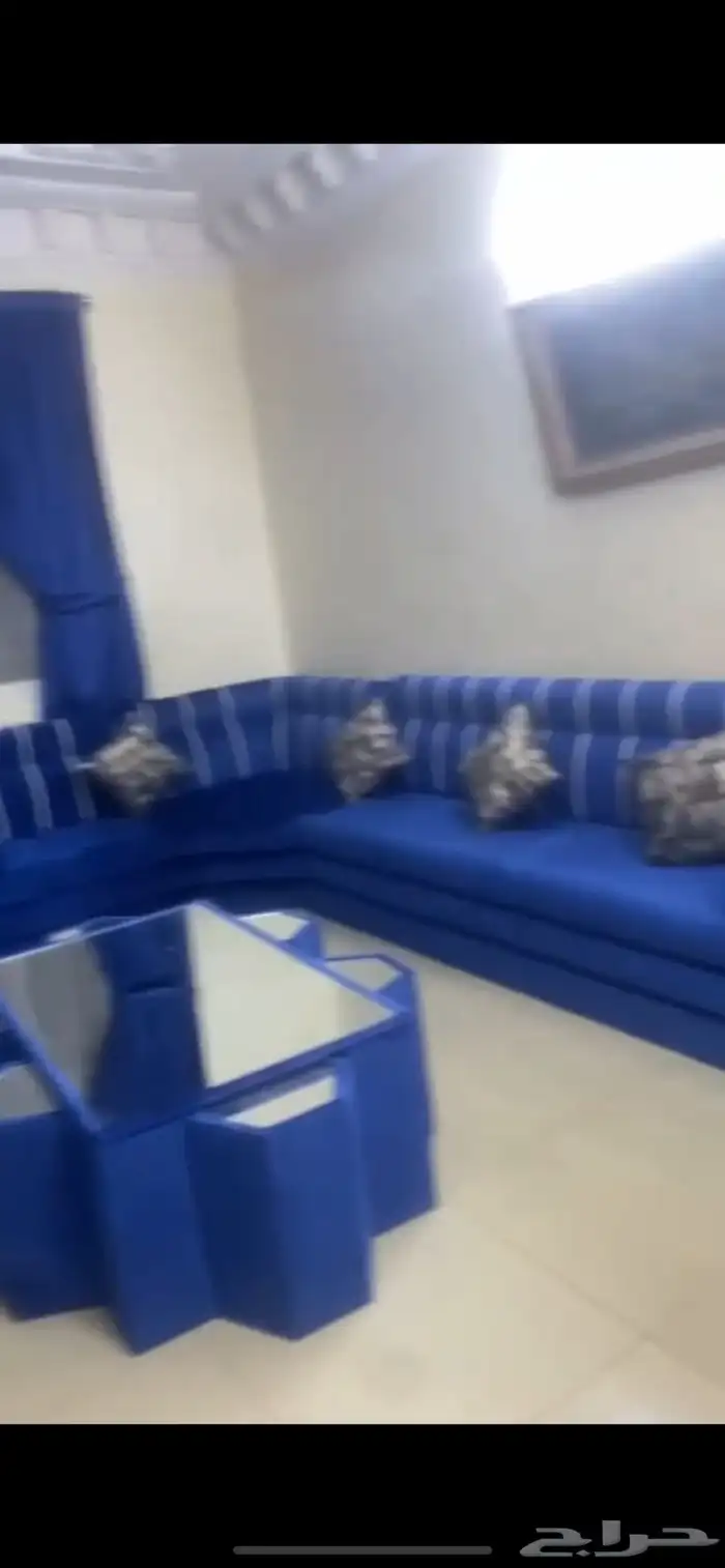 كنب للبيع مع الطاولات 0