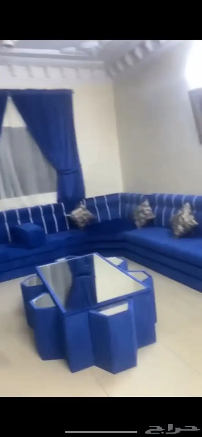 كنب للبيع مع الطاولات 1