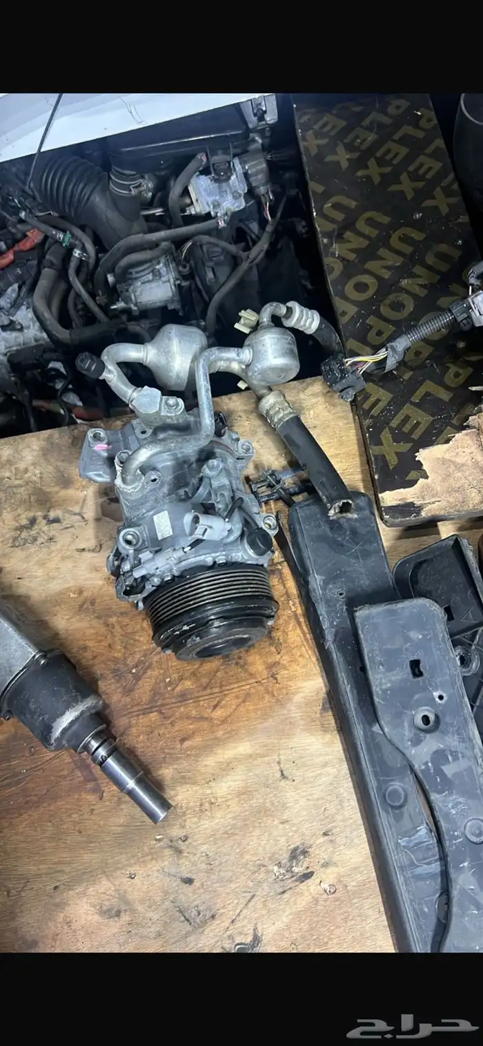 كمبرسر لكزس اي اس من موديل 2008 الي 2012 0