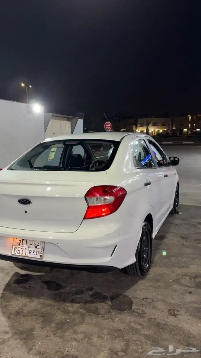 للبيع سياره فيجو 2