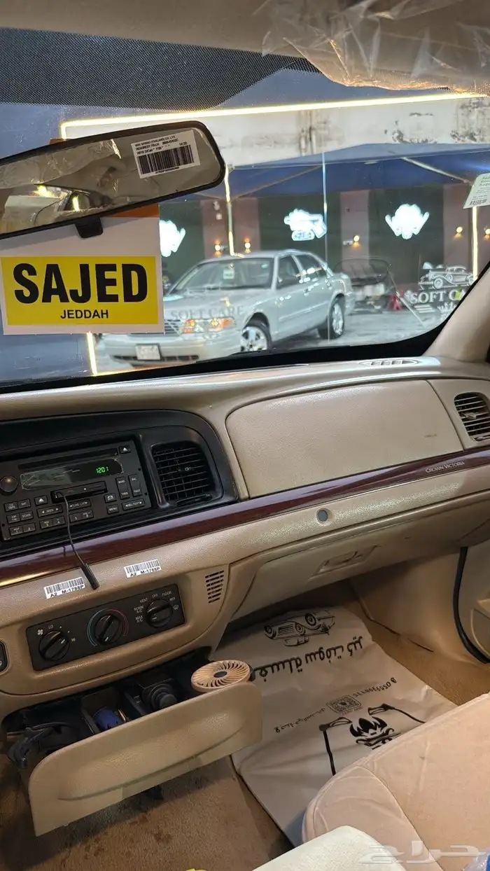 فورد فاكتوريا ( 2011 ) سعودي داخلية هلوز 5