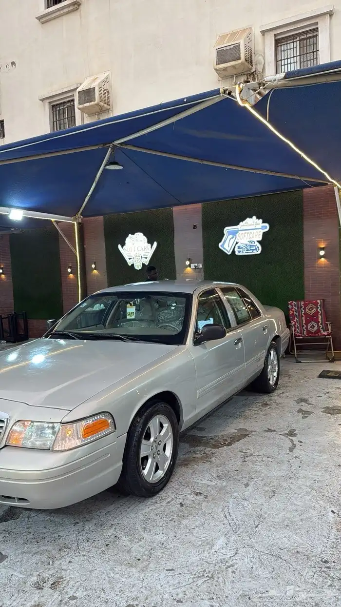 فورد فاكتوريا ( 2011 ) سعودي داخلية هلوز 1