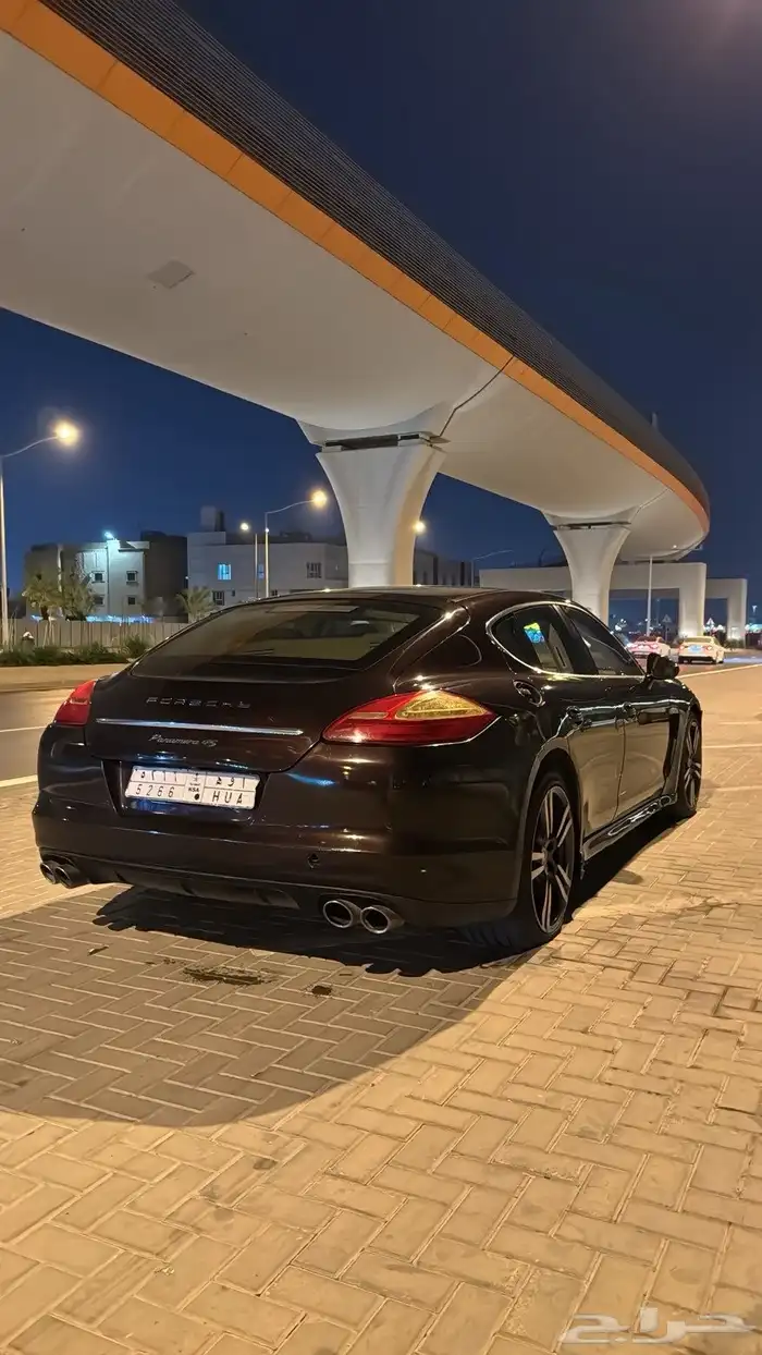 بورش 2010 باناميرا 12