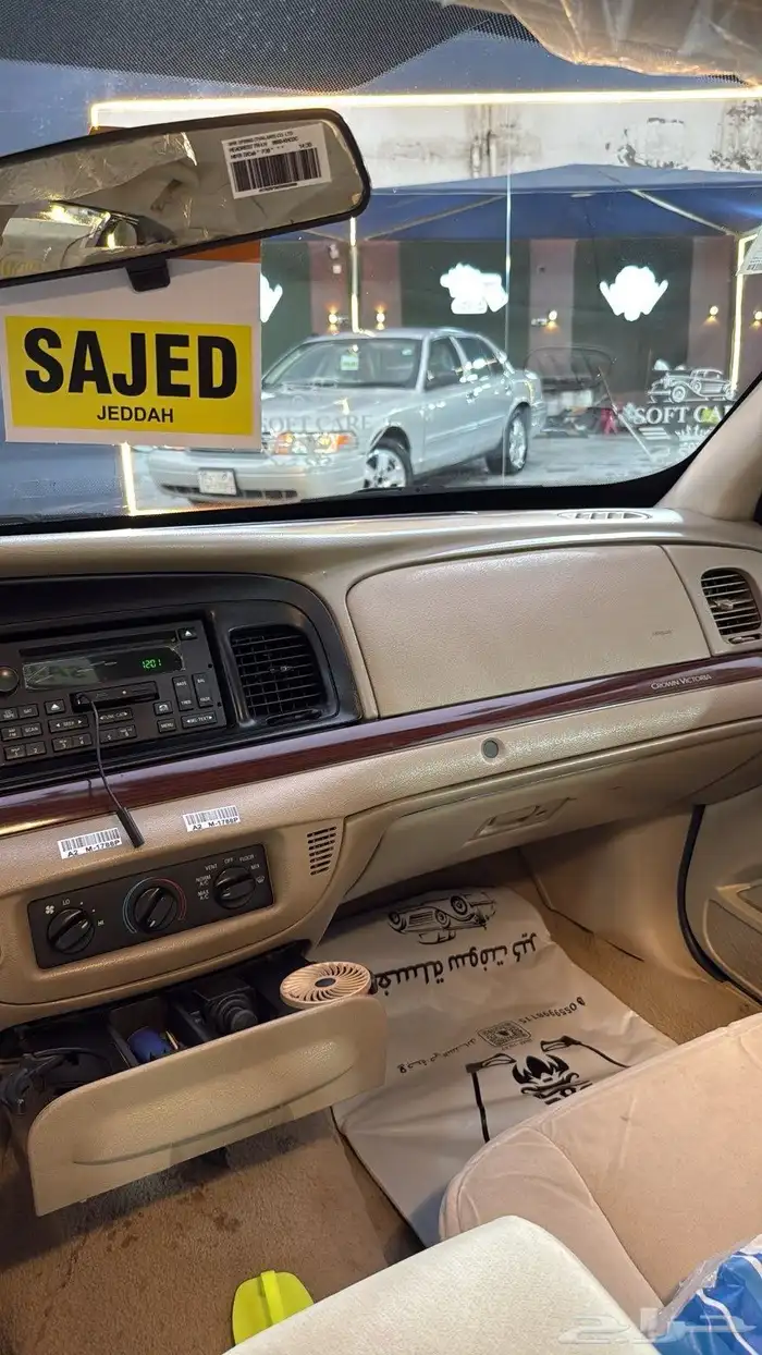 فورد فاكتوريا ( 2011 ) سعودي داخلية هلوز 2