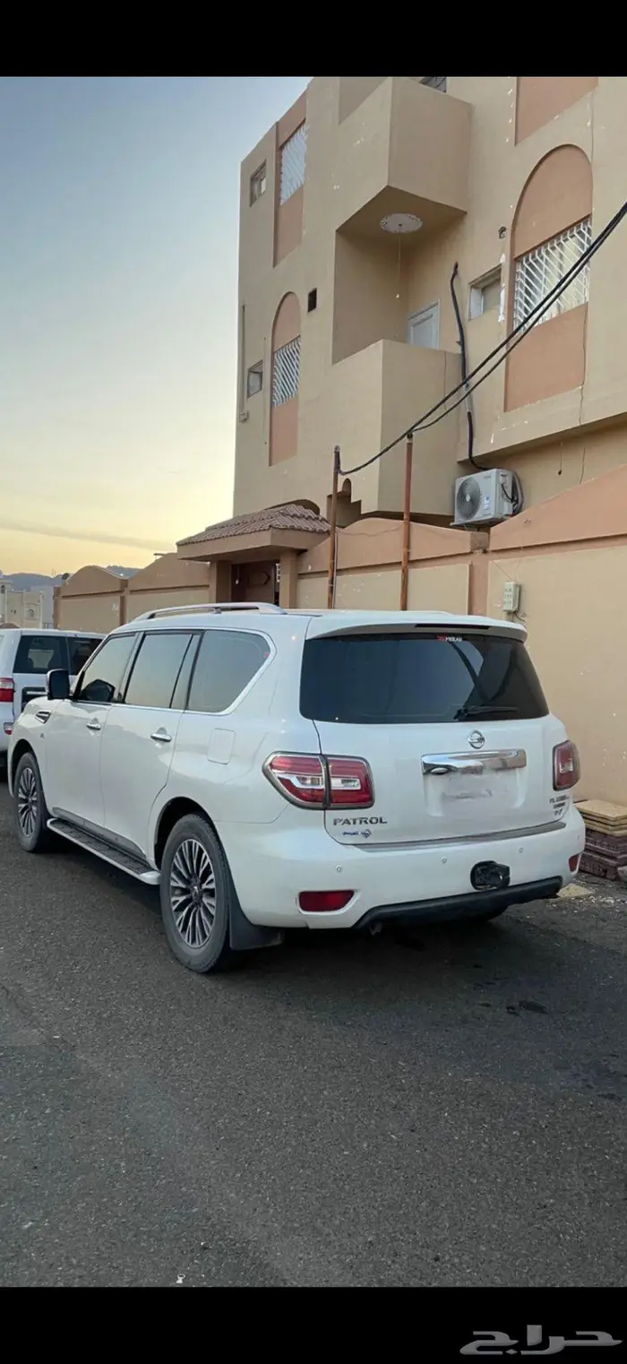 جيب نيسان بلاتينيوم موديل 2014 فل كامل حجم 400 1