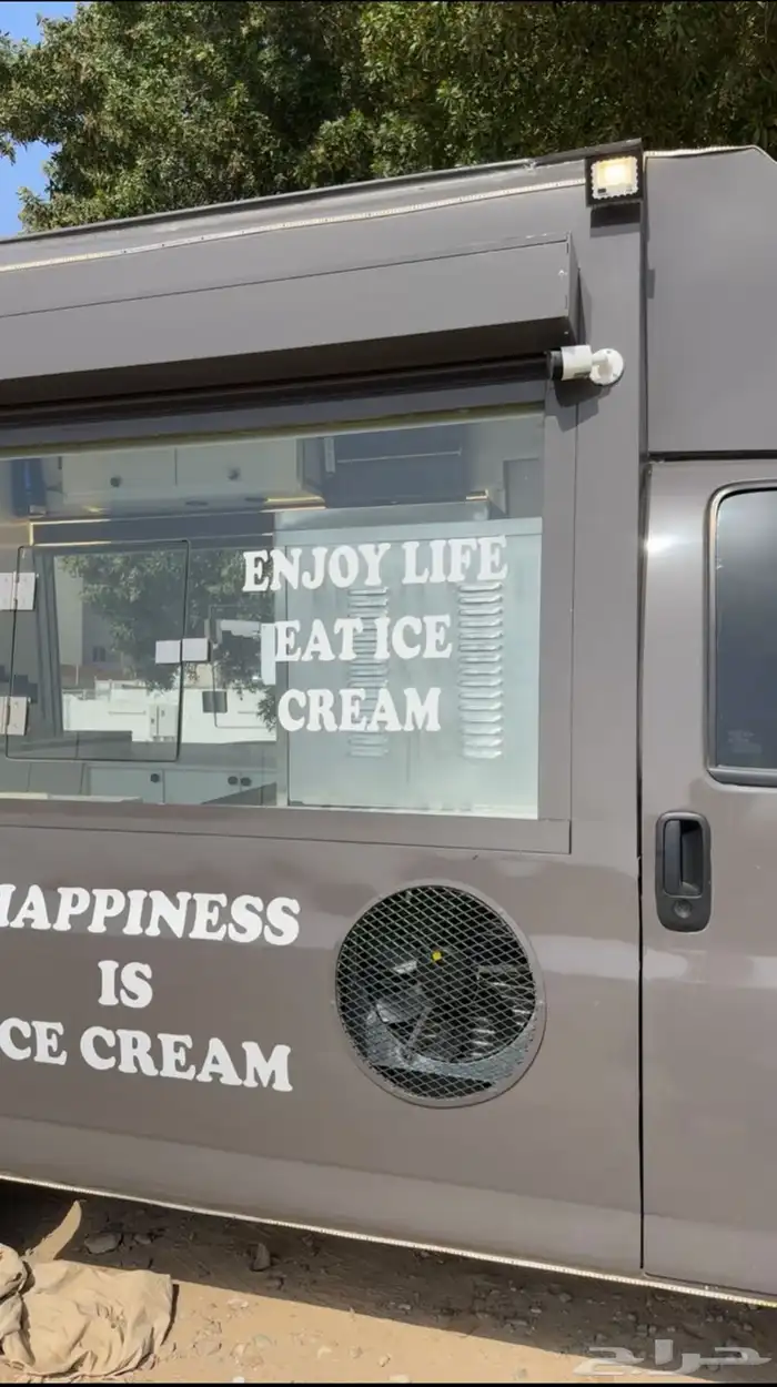 سيارة آيسكريم للإيجار 4