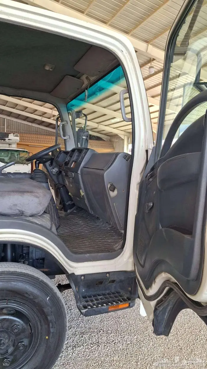 ايسوزو دينا شاص 5 متر تيربو قير عادي 2013 5