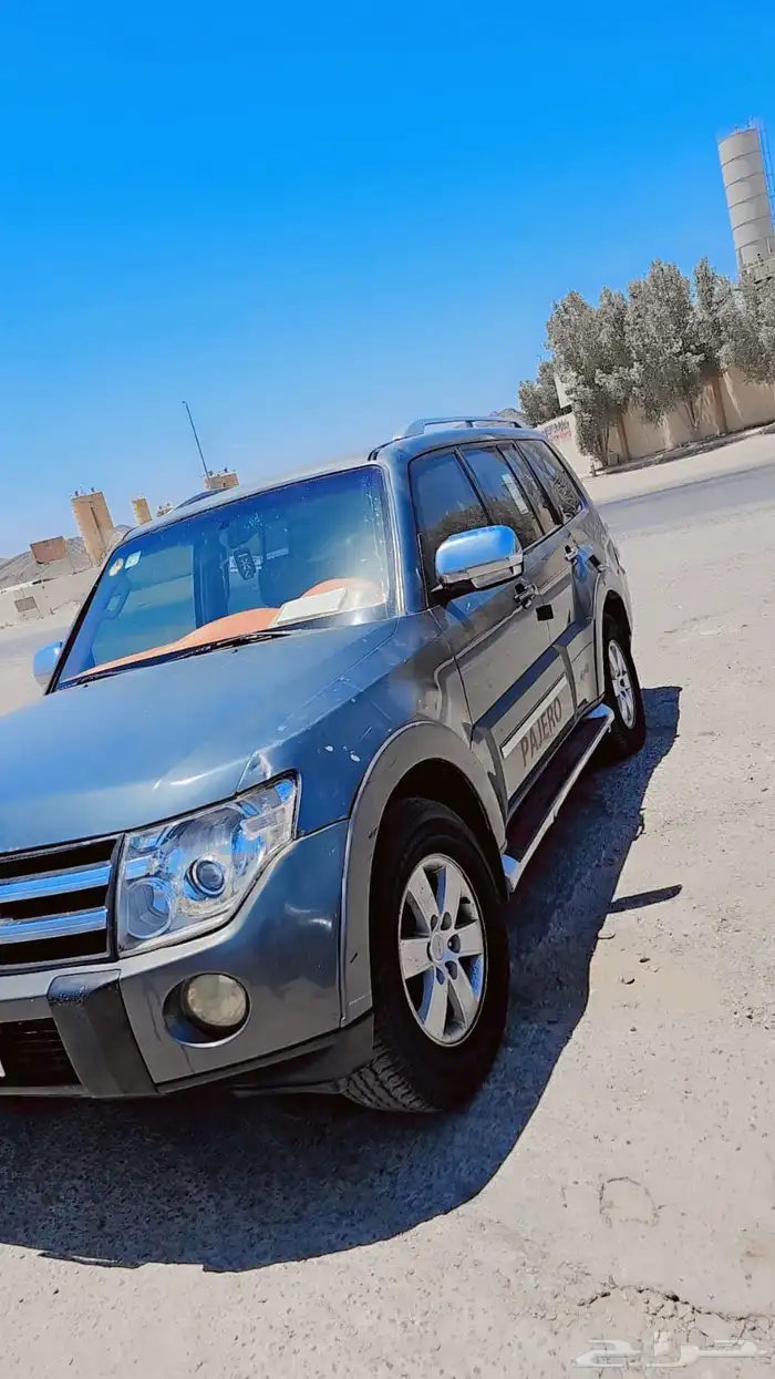 جيب باجيرو مستبيشي 10