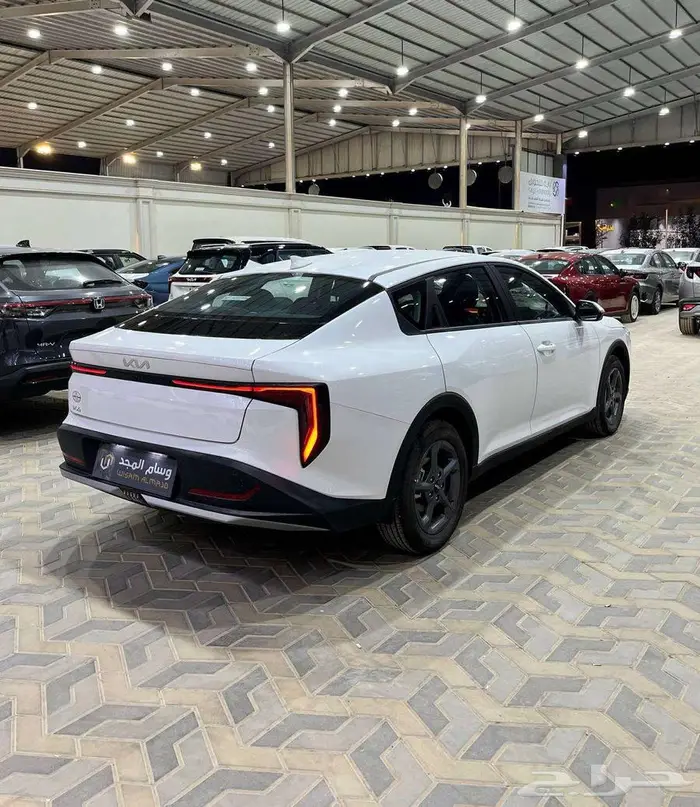 عرض خاص كيا K4 استاندر GL ماكينه 1.6 موديل 2026 4