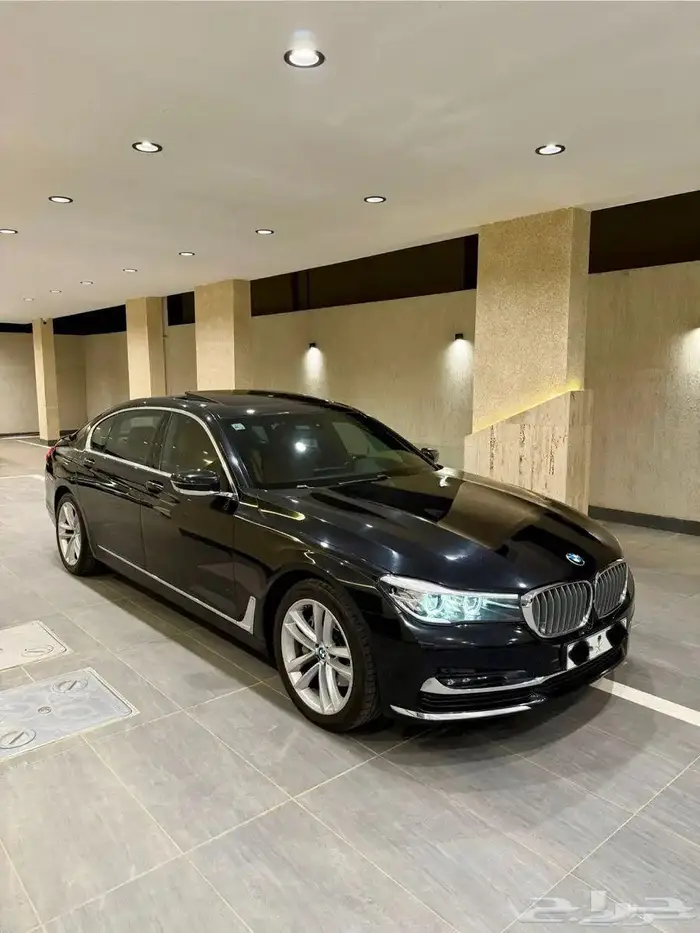 بي ام دبليو 740li 2018 فل كامل 3
