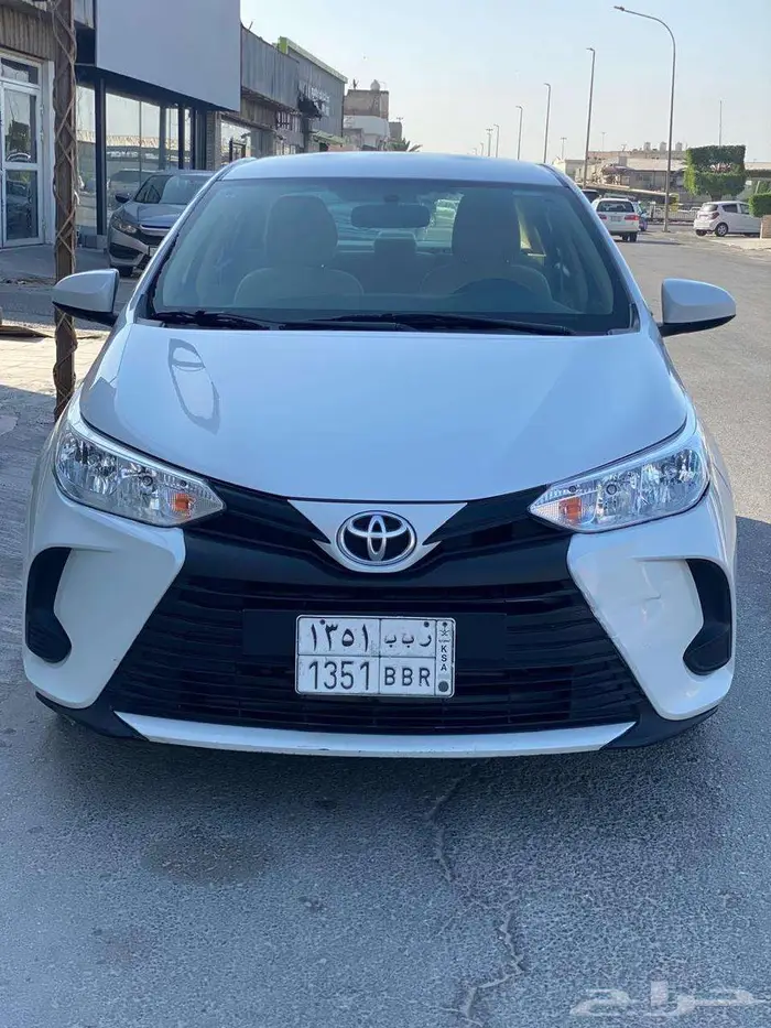 تويوتا يارس 2022 Y وارد عبداللطيف استخدام شخصي للبيع 8