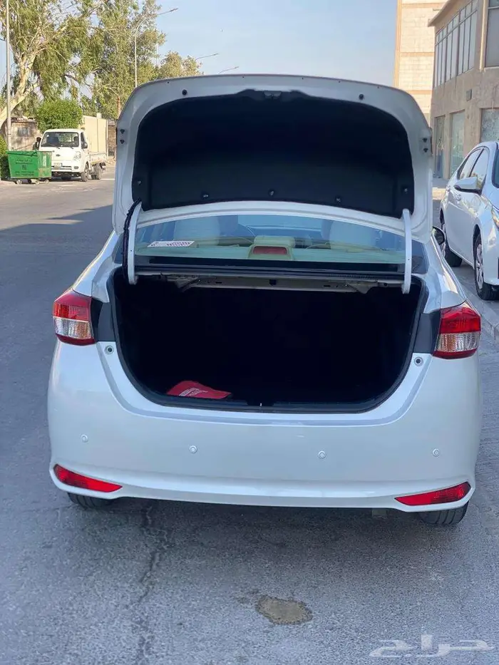 تويوتا يارس 2022 Y وارد عبداللطيف استخدام شخصي للبيع 14