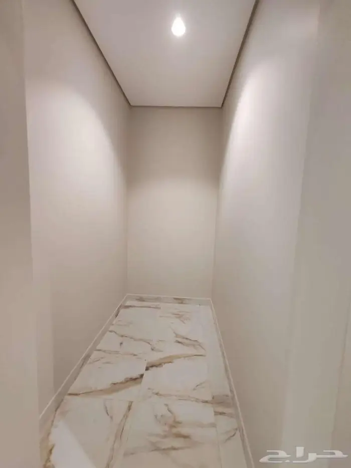 فيلا ثلاث طوابق بالريان سعر ممتاز 15