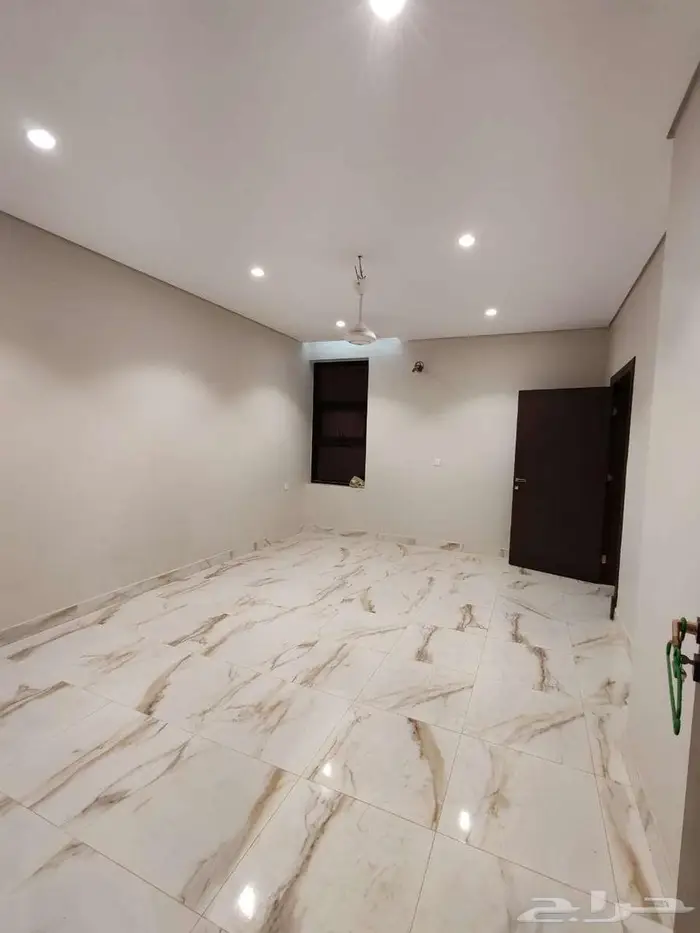 فيلا ثلاث طوابق بالريان سعر ممتاز 13