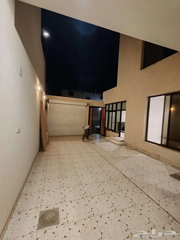 فيلا ثلاث طوابق بالريان سعر ممتاز 2