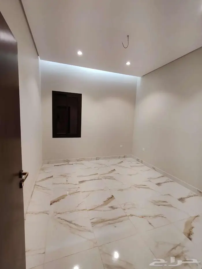 فيلا ثلاث طوابق بالريان سعر ممتاز 7