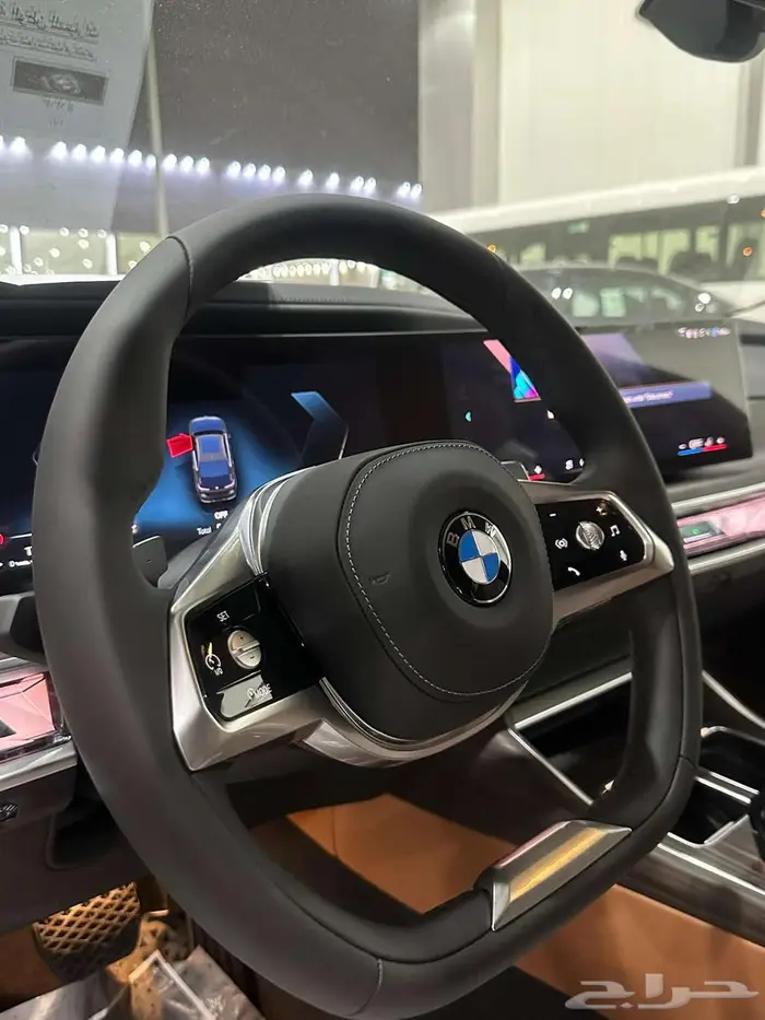 بي ام دبليو 735i الفئة السابعة موديل 2026 اصفار 7