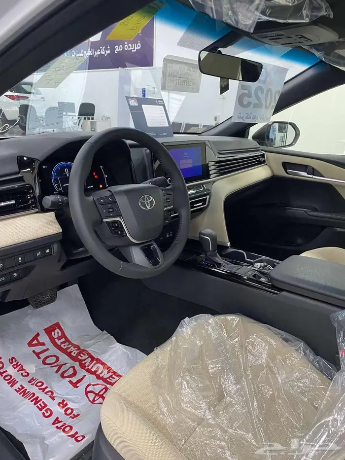 تويوتا - كامري LE - بنزين - ابيض - 2025 5