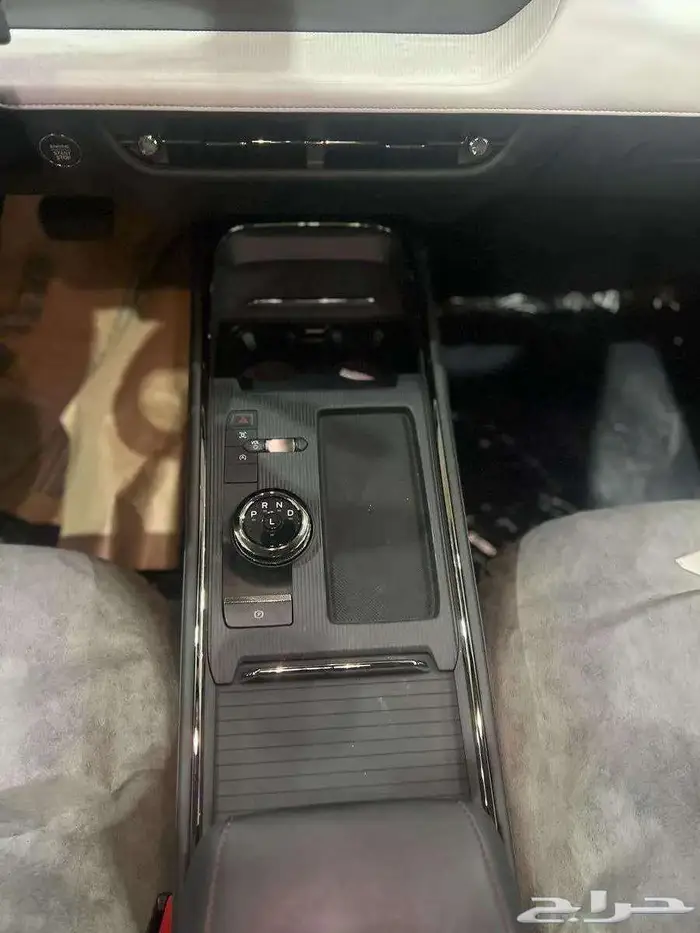 فورد تورس ترند وتيتانيوم 2026 عالمك نحو الفخامة والرقى 13