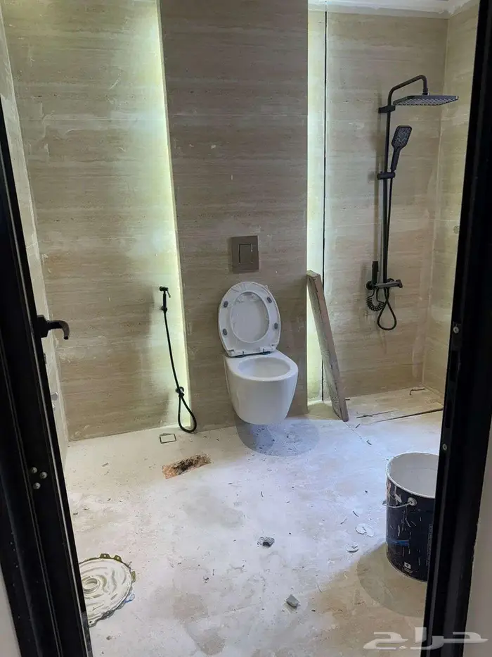 للايجار شقة في حي الضباب 1